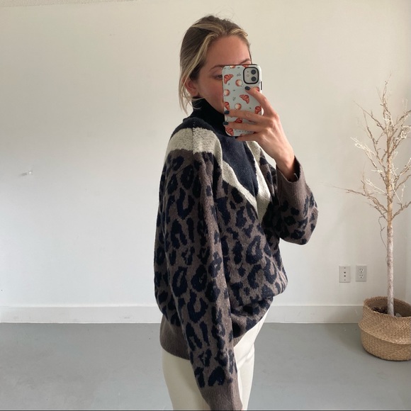 Sweater - Picture 2 of 3